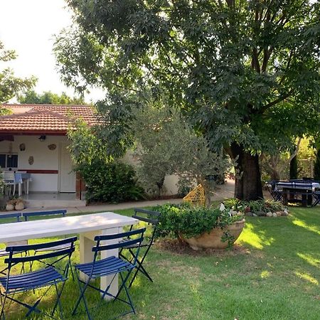 Orhan Havaya Sheʼar Yashuv Exterior foto